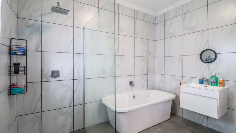 3 Bedroom Property for Sale in Fountains Estate Eastern Cape